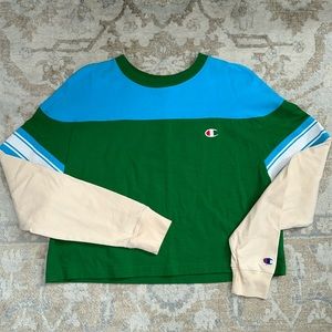NWOT Women’s Champion Long Sleeve Crop Top